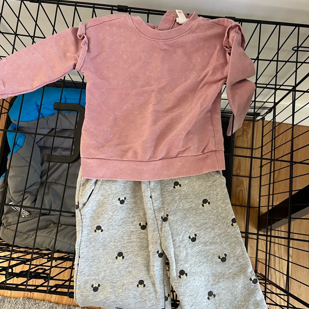 H&M, baby gap outfit